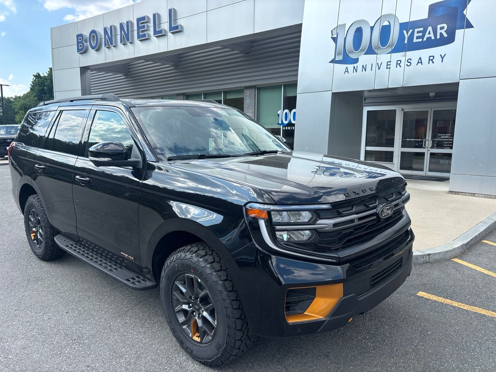 2026 Ford Expedition Tremor in Agate Black Metallic — front three-quarter view