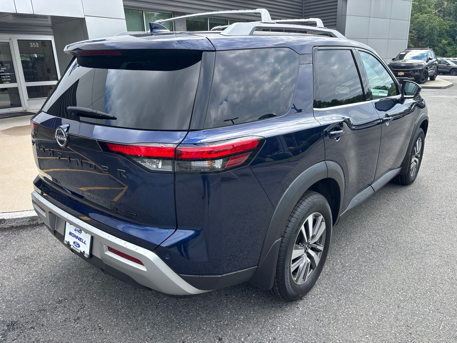 2022 Nissan Pathfinder — rear three-quarter view